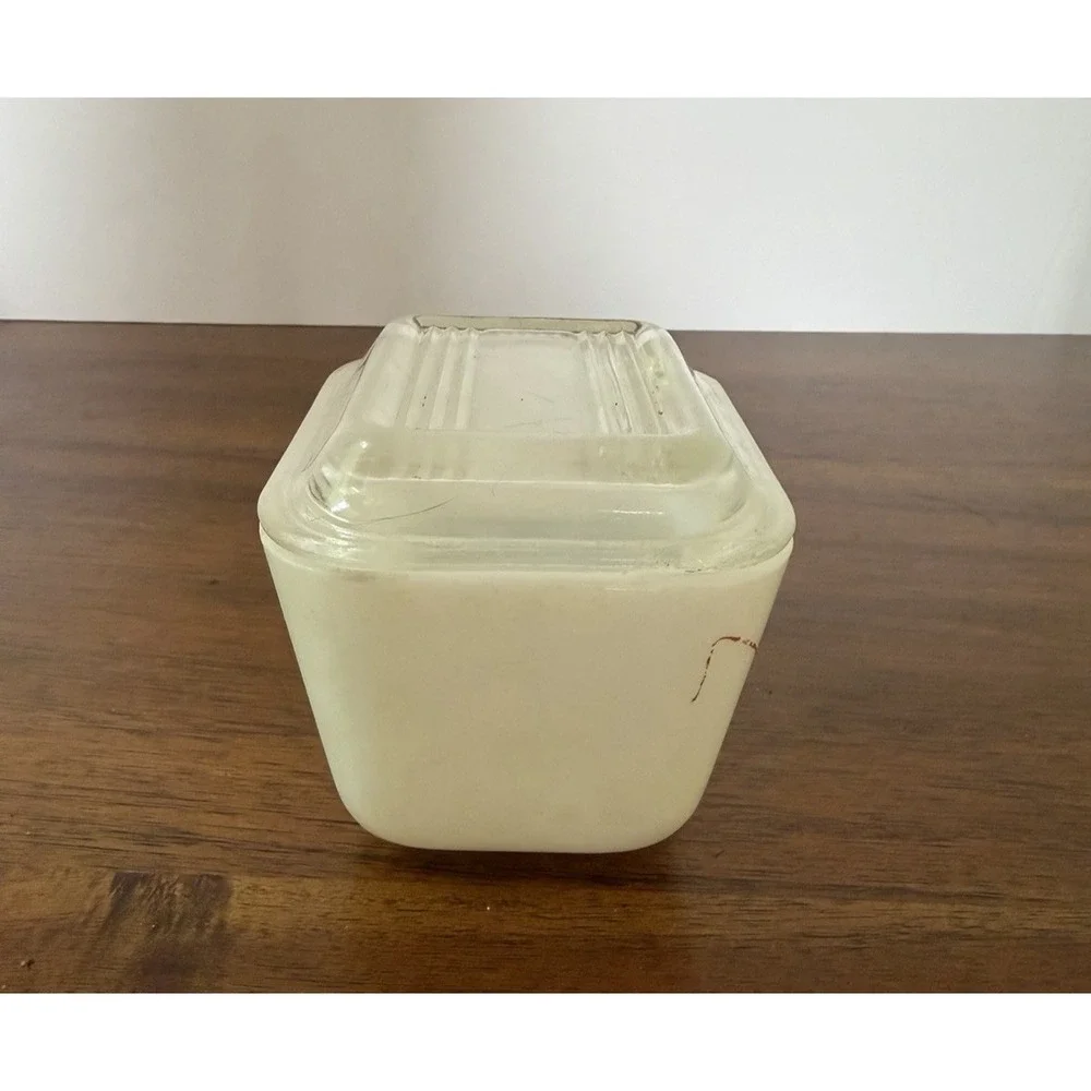Vintage Pyrex #0501 Small White Milk Glass Refrigerator Dish Clear Ribbed Lid